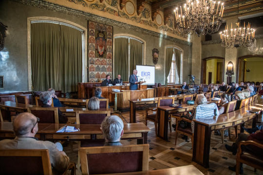 bs_190401_2546.jpg-EKIR,Majchrowski,Sala Obrad