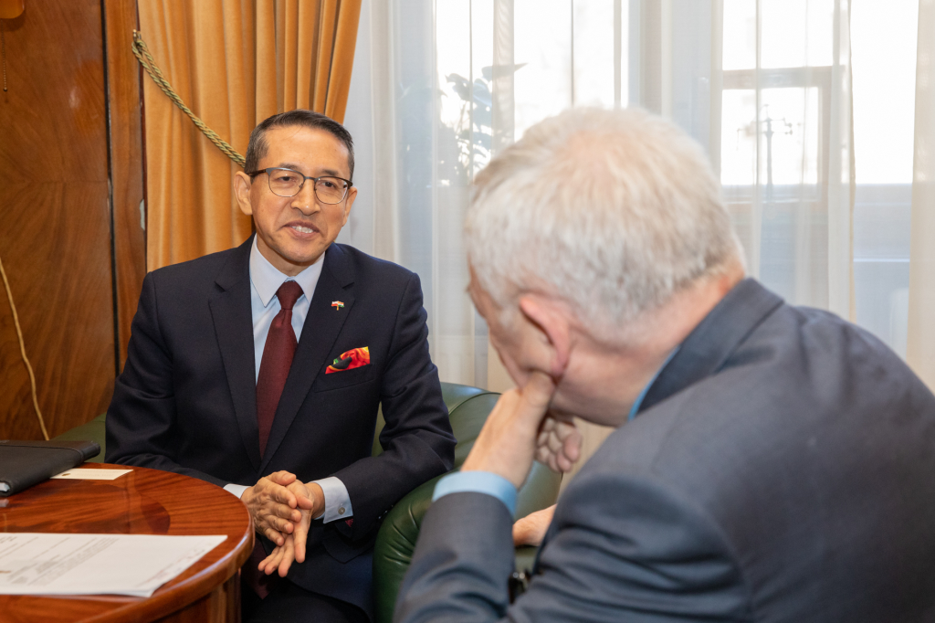 bs_190401_4012.jpg-Tsewang Namoyal, Republika Indii,Majchrowski,Wizyta  Autor: B. Świerzowski