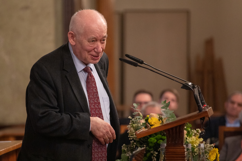 bs-kwietnia 06, 2019-img_4600.jpg-Vetulani, Konferencja,Kośmider,Sala Obrad,Festiwal Wolnej Myśli  Autor: B. Świerzowski