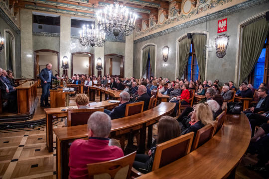 bs-kwietnia 06, 2019-img_4684.jpg-Vetulani, Konferencja,Kośmider,Sala Obrad,Festiwal Wolnej Myśli