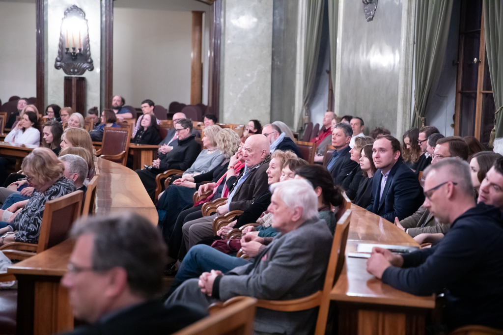 bs-kwietnia 06, 2019-img_4693.jpg-Vetulani, Konferencja,Kośmider,Sala Obrad,Festiwal Wolnej Myśli  Autor: B. Świerzowski