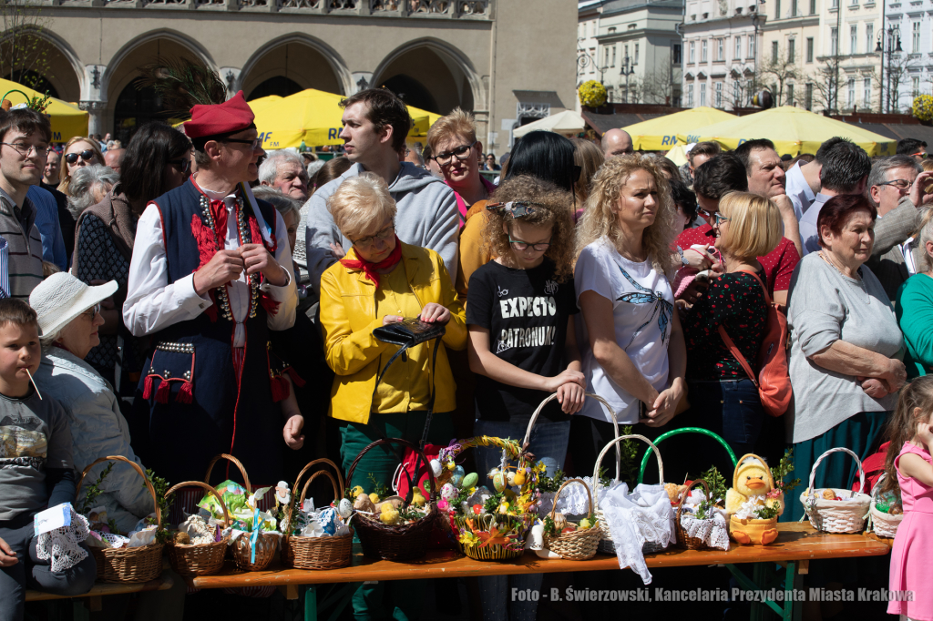 bs-kwietnia 20, 2019-img_5565.jpg-Święcenie,Wielkanoc,Majchrowski  Autor: B. Świerzowski