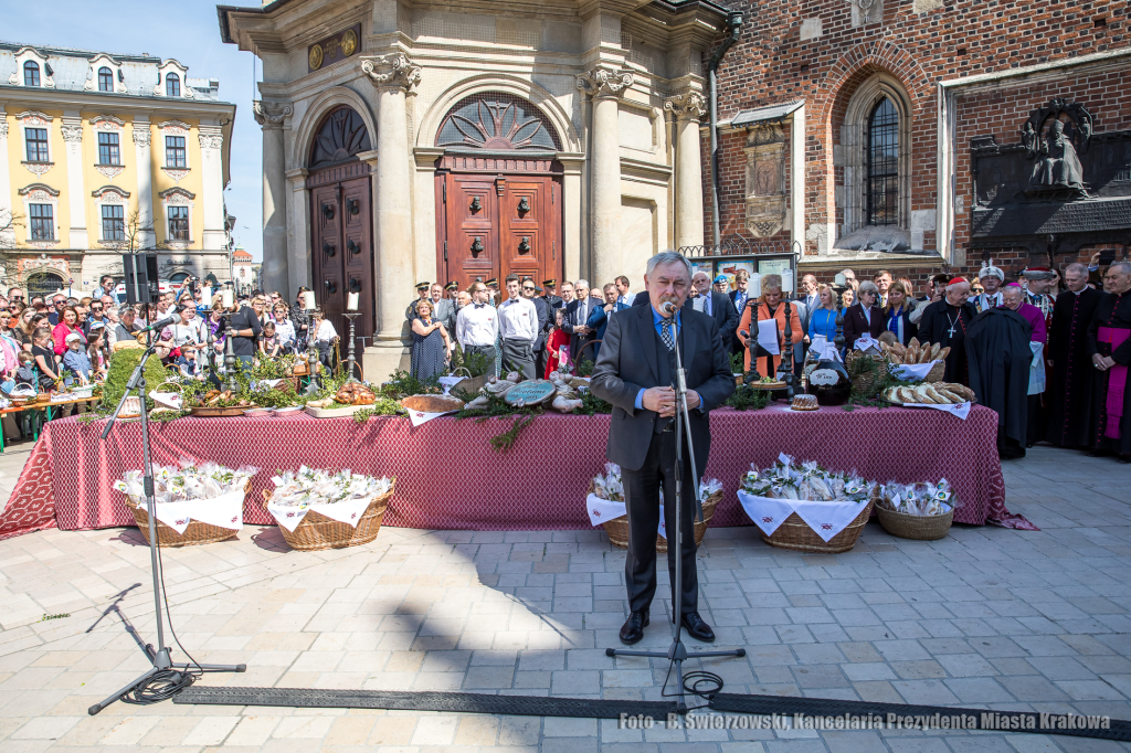 bs-kwietnia 20, 2019-img_5708.jpg-Święcenie,Wielkanoc,Majchrowski  Autor: B. Świerzowski