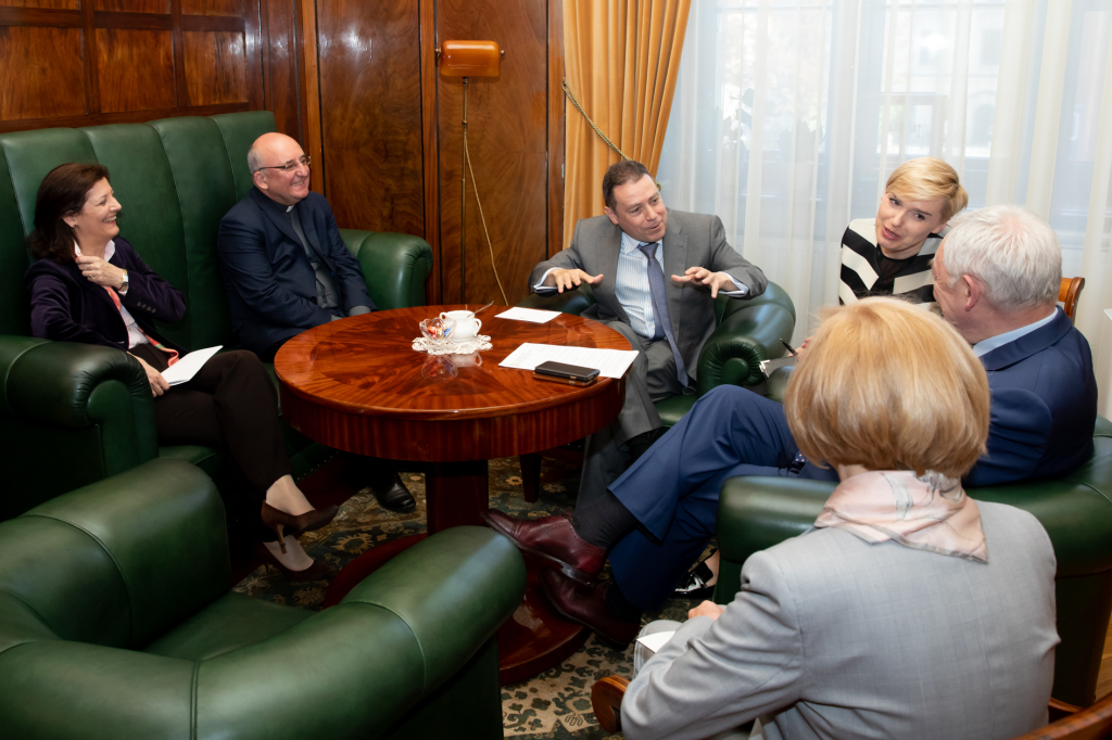 bs_190426_6189.jpg-Ambasador Hiszpanii,Majchrowski,Spotkanie  Autor: B. Świerzowski