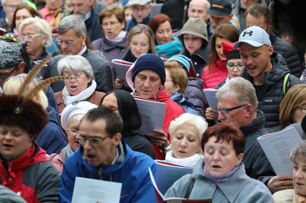 bs-maja 03, 2019-img_8046.jpg-Lekcja Śpiewania,3 Maja,Mały Rynek  Autor: B. Świerzowski