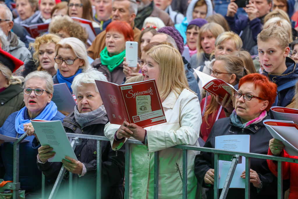 bs-maja 03, 2019-img_8048.jpg-Lekcja Śpiewania,3 Maja,Mały Rynek  Autor: B. Świerzowski