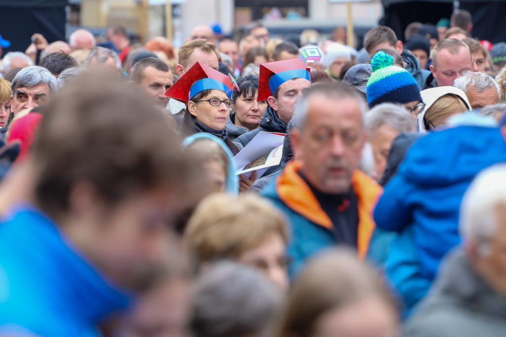 bs-maja 03, 2019-img_8089.jpg-Lekcja Śpiewania,3 Maja,Mały Rynek  Autor: B. Świerzowski