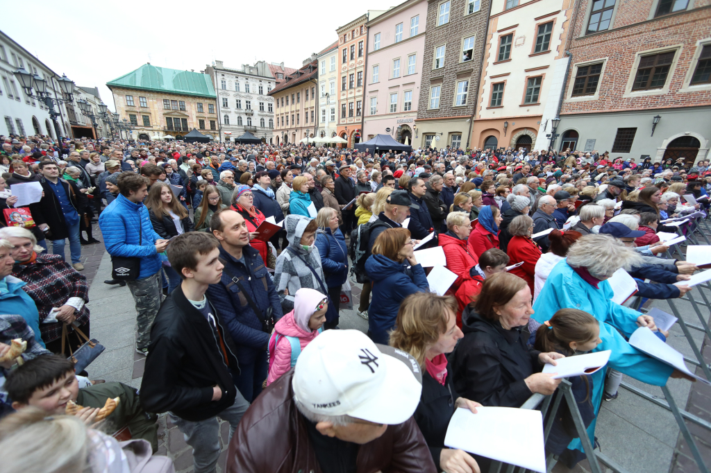 bs-maja 03, 2019-img_8104.jpg-Lekcja Śpiewania,3 Maja,Mały Rynek  Autor: B. Świerzowski