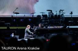 59285828_416348922477145_1240660835991289856_n.jpg-Elton John koncert Tauron Arena