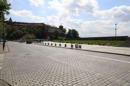 bs_190508_8446.jpg-plac Wielkiej Armii Napoleona u podnóża Wawelu