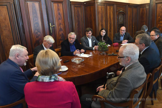 dsc_8757 copy 2.jpg-Austrii E. Buskiem