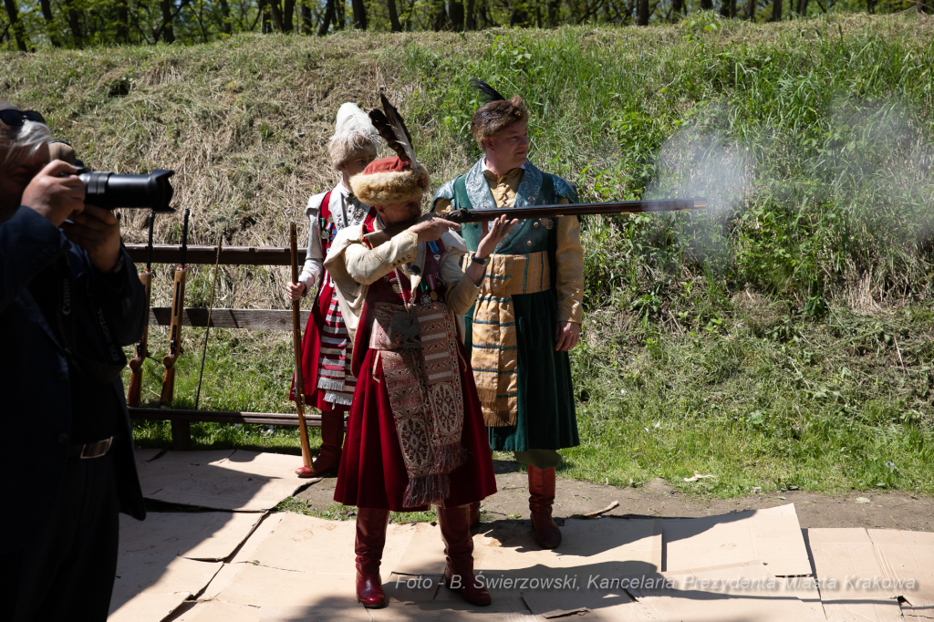 bs-maja 18, 2019-img_0427.jpg-Bractwo Kurkowe,Strzelanie,Majchrowski,Król Kurkowy  Autor: B. Świerzowski