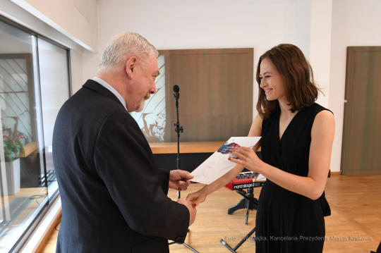 dsc_0477 copy28.jpg-Wręczenie Stypendiów Twórczych Miasta Krakowa