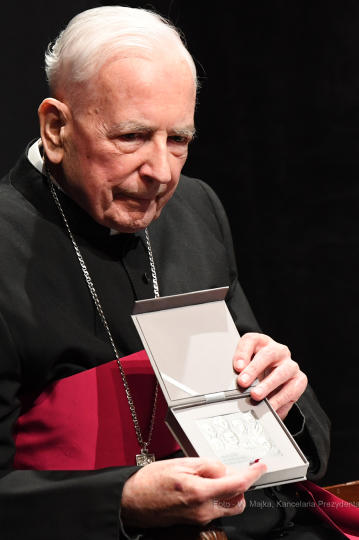 dsc_0944 copy07.jpg-Premiera filmu „Wzór Kapłaństwa” – portret księdza infułata Jerzego Bryły