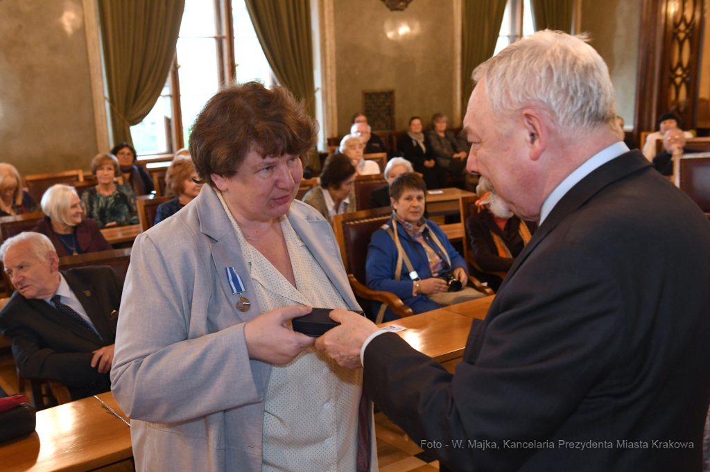 dsc_1321 copy21.jpg-Honoris Gratia  Autor: W. Majka