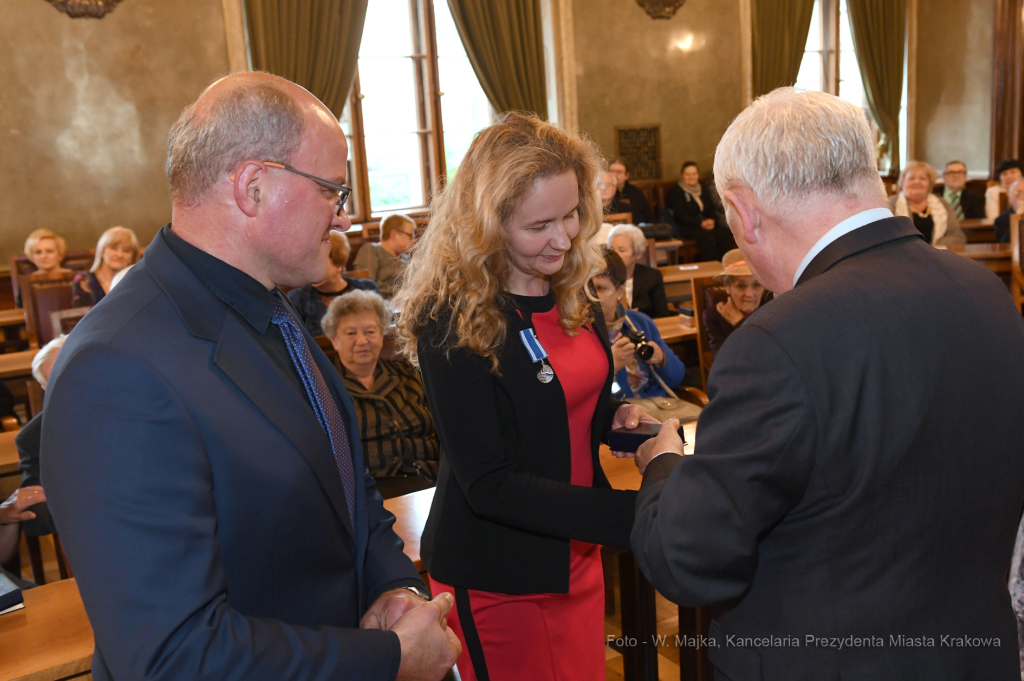 dsc_1332 copy25.jpg-Honoris Gratia  Autor: W. Majka