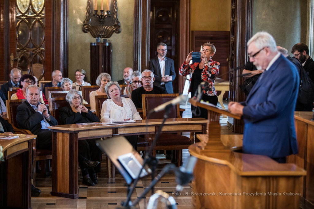bs-czerwca 01, 2019-jg_190601_oto_0205.jpg-Janda,Medal,Majchrowski  Autor: B. Świerzowski