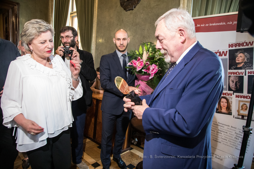 bs-czerwca 01, 2019-jg_190601_oto_0319.jpg-Janda,Medal,Majchrowski  Autor: B. Świerzowski