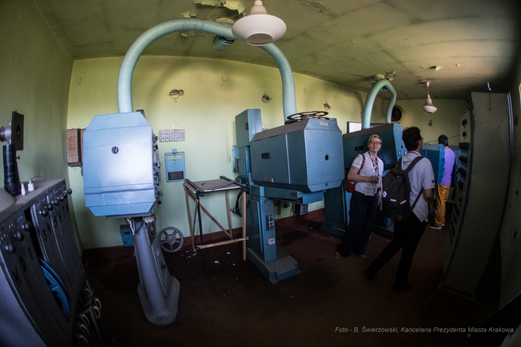 bs_190603_1852.jpg-Nowa Huta , OWHC  Autor: B. Świerzowski