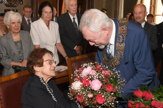 dsc_3254 copy19.jpg-Honorowego Obywatela prof. Antoniemu Dziatkow