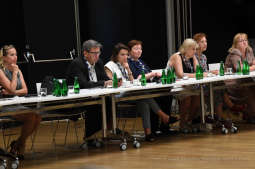 dsc_2641 copy04.jpg-Okrągły stół  - OWHC