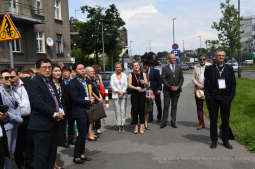 dsc_2470 kopia01.jpg-Sadzenie drzewa- Aleja Kongresowa