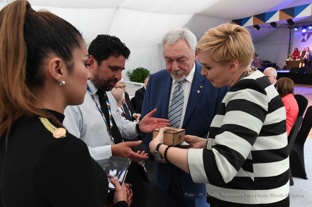 dsc_3805 copy25.jpg-Ceremonia zakończenia Kongresu OWHC  Autor: W. Majka