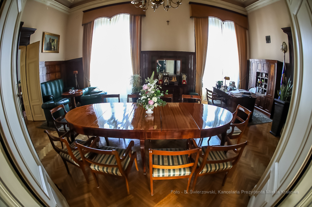 bs-czerwca 09, 2019-zdjęcie 09.06.2019, 09 13 07.jpg-Dzień Otwarty Magistratu,Majchrowski  Autor: B. Świerzowski