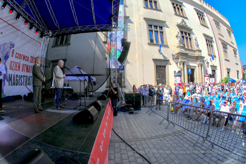 bs-czerwca 09, 2019-zdjęcie 09.06.2019, 09 46 04.jpg-Dzień Otwarty Magistratu,Majchrowski  Autor: B. Świerzowski