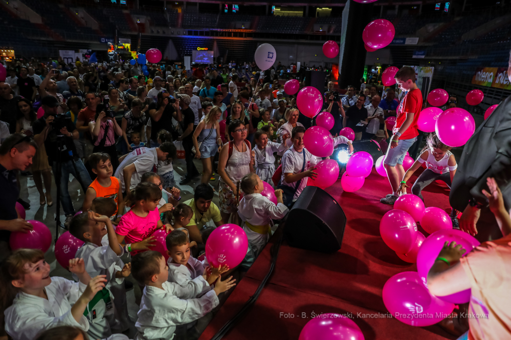 bs-czerwca 09, 2019-img_8022.jpg-Tauron Arena,Urodziny  Autor: B. Świerzowski