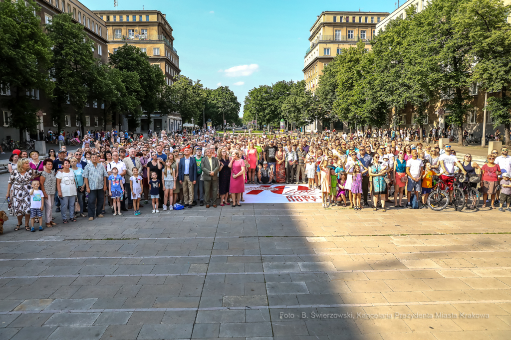 bs-czerwca 09, 2019-img_8136.jpg-Wspólne zdjęcie,Nowa Huta,70 lat,Majchrowski  Autor: B. Świerzowski