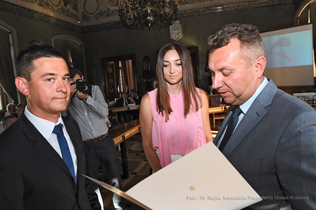 dsc_4911 copy19.jpg-Pióro Businessu  Autor: W. Majka