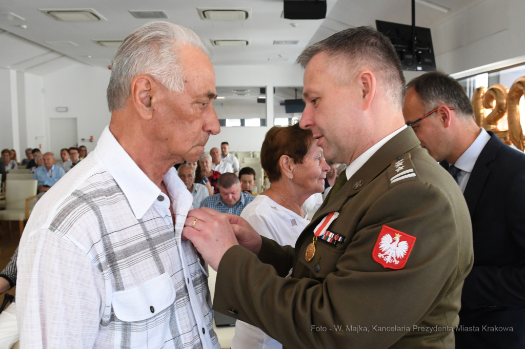 dsc_5077 copy33.jpg-Wręczenie odznaczeń obronności kraju  Autor: W. Majka