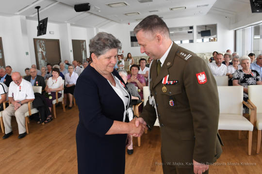 dsc_5132 copy57.jpg-Wręczenie odznaczeń obronności kraju