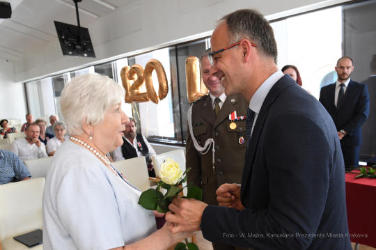 dsc_5147 copy64.jpg-Wręczenie odznaczeń obronności kraju