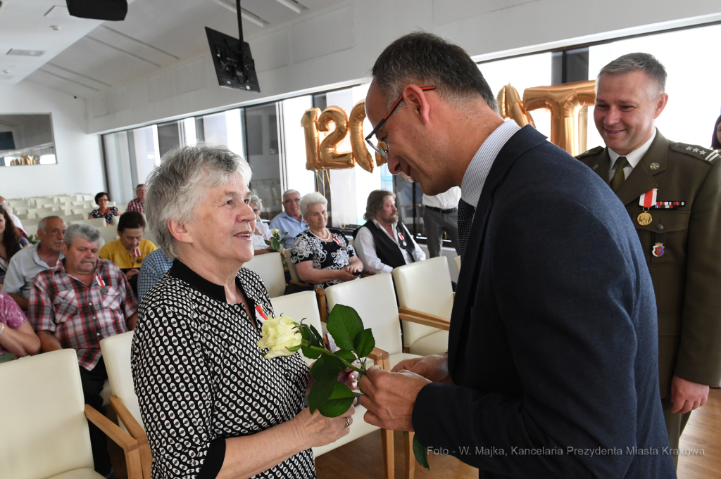 dsc_5172 copy74.jpg-Wręczenie odznaczeń obronności kraju  Autor: W. Majka