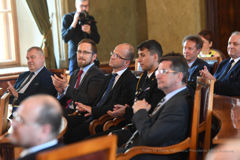 dsc_5875 copy09.jpg-NIK 100 lat  Autor: W. Majka