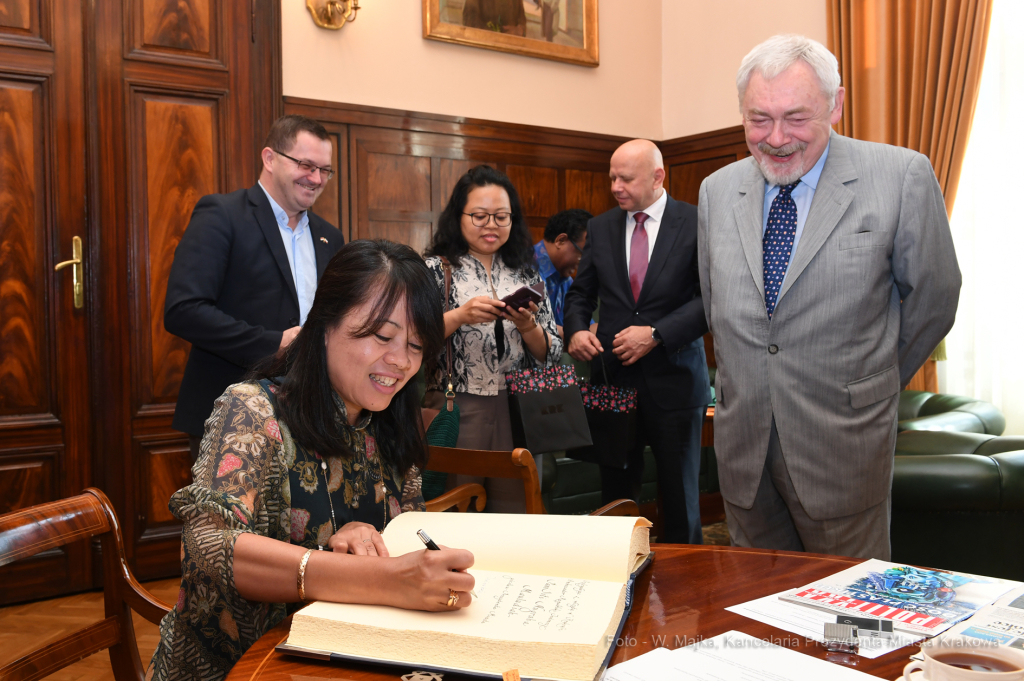 dsc_6222 copy12.jpg-Ambasador Indonezji  Autor: W. Majka