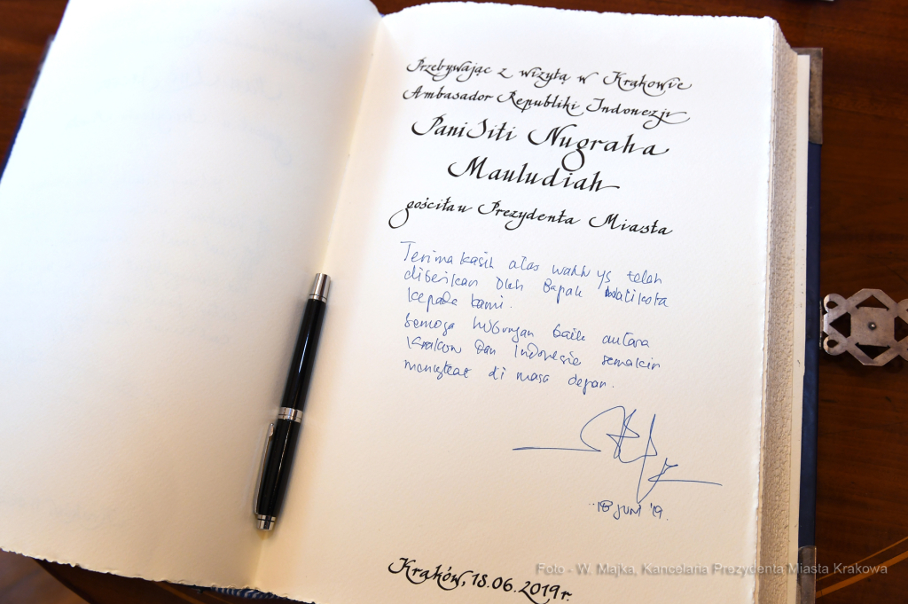 dsc_6229 copy14.jpg-Ambasador Indonezji  Autor: W. Majka