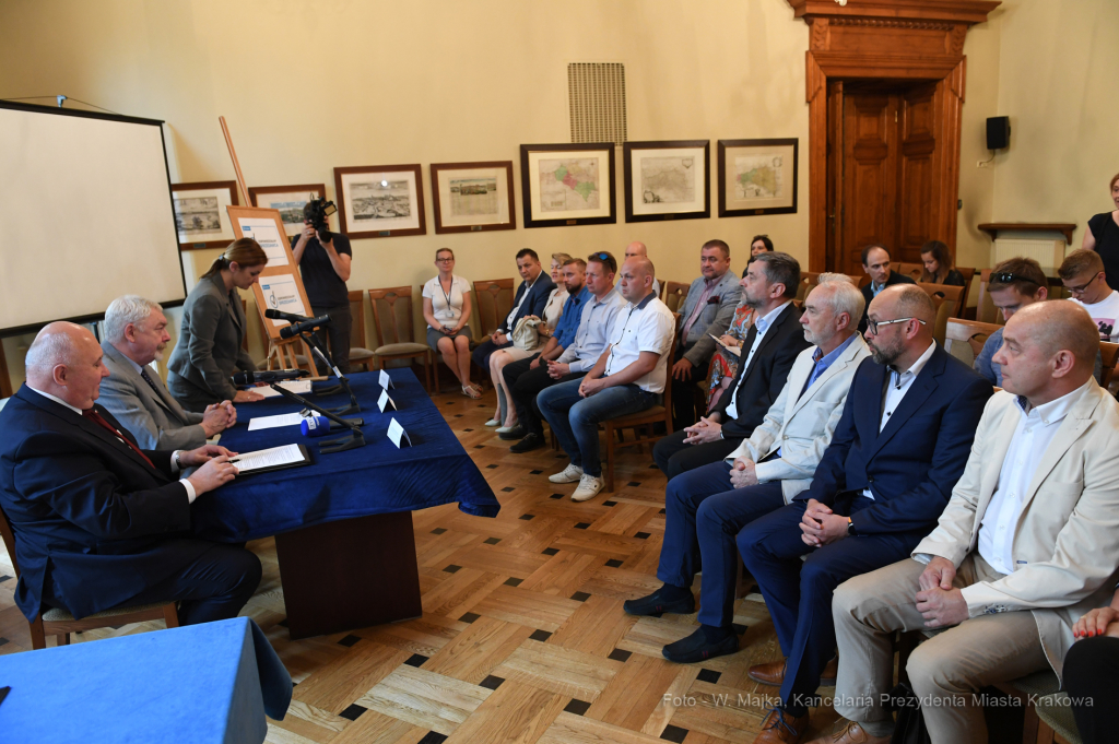 dsc_6302 copy04.jpg-porozumienia Krakowską Kongregacją Kupiecką  Autor: W. Majka