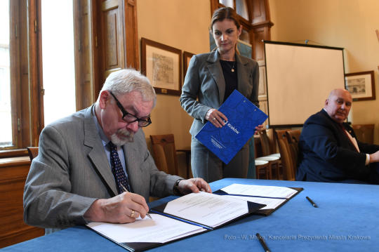 dsc_6306 copy05.jpg-porozumienia Krakowską Kongregacją Kupiecką