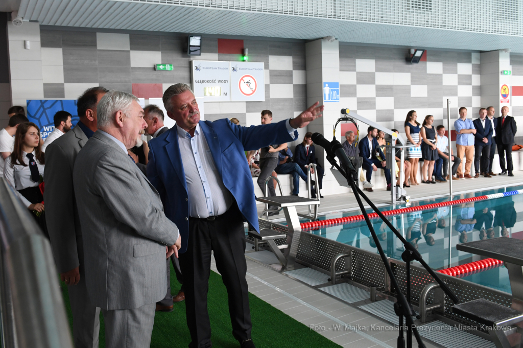 dsc_6465 copy06.jpg-Otwarcie krytej pływalni  Autor: W. Majka