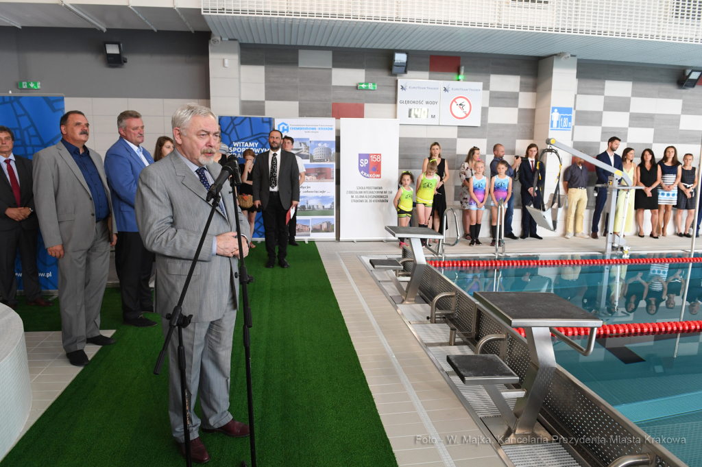 dsc_6485 copy08.jpg-Otwarcie krytej pływalni  Autor: W. Majka