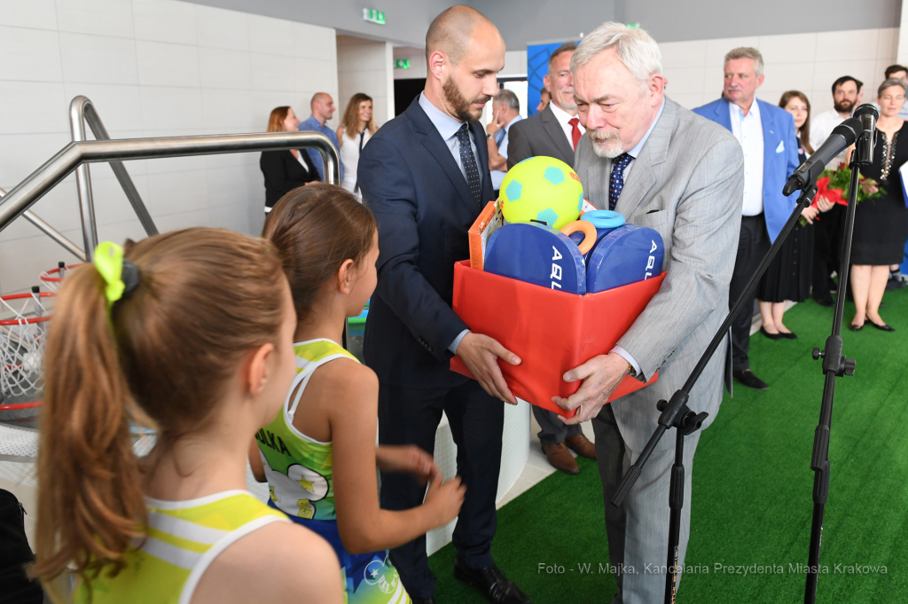 dsc_6491 copy09.jpg-Otwarcie krytej pływalni  Autor: W. Majka