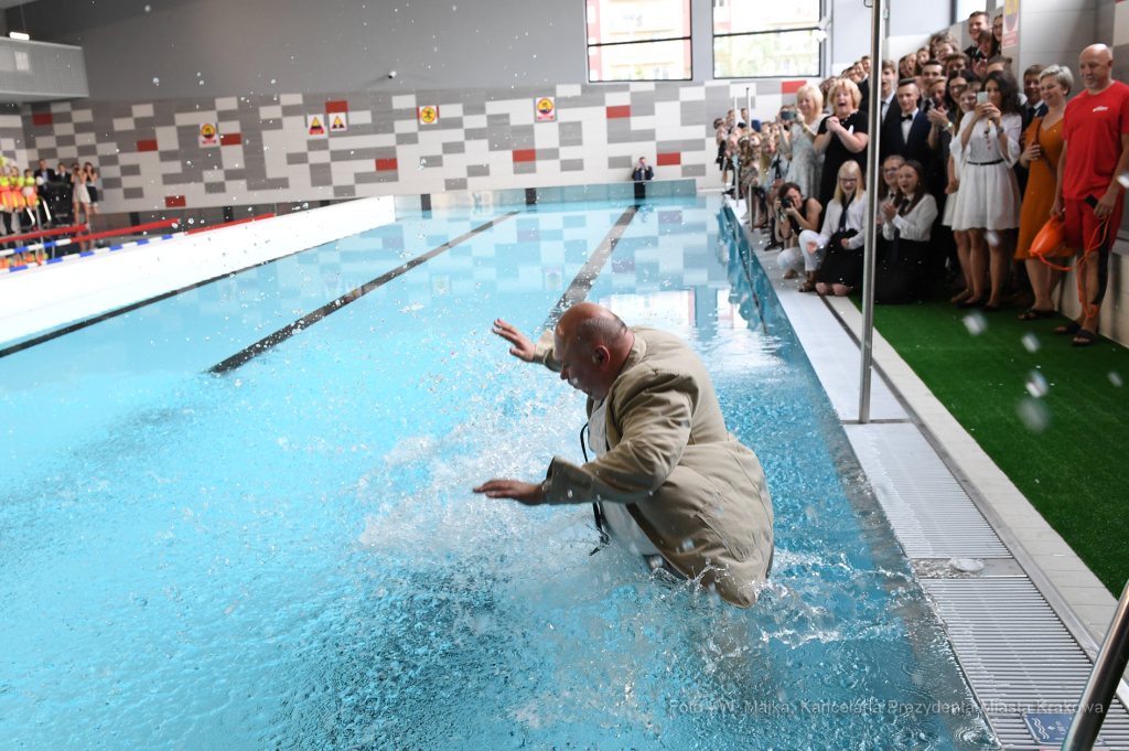dsc_6590 copy21.jpg-Otwarcie krytej pływalni  Autor: W. Majka