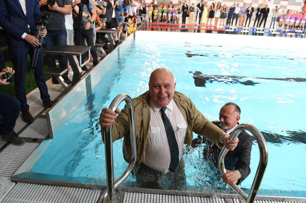 dsc_6615 copy22.jpg-Otwarcie krytej pływalni  Autor: W. Majka