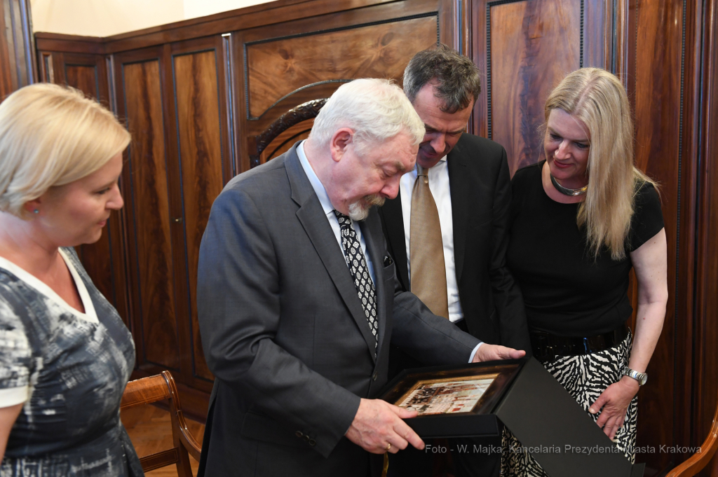 dsc_8265 copy10.jpg-burmistrza Innsbrucka  Autor: W. Majka