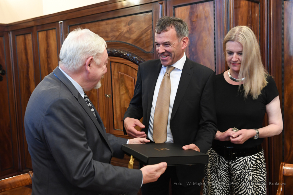 dsc_8266 copy11.jpg-burmistrza Innsbrucka  Autor: W. Majka