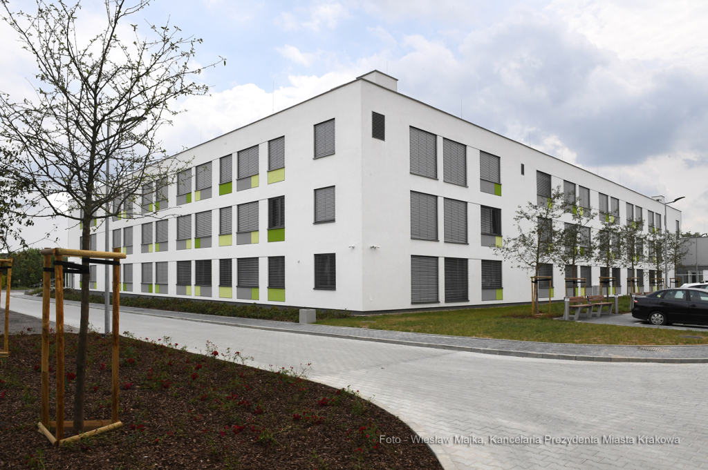 dsc_911801.jpg-Otwarcie Pawilonu nr 5 w Miejskim Centrum Opieki dla Osób Starszych  Autor: W. Majka