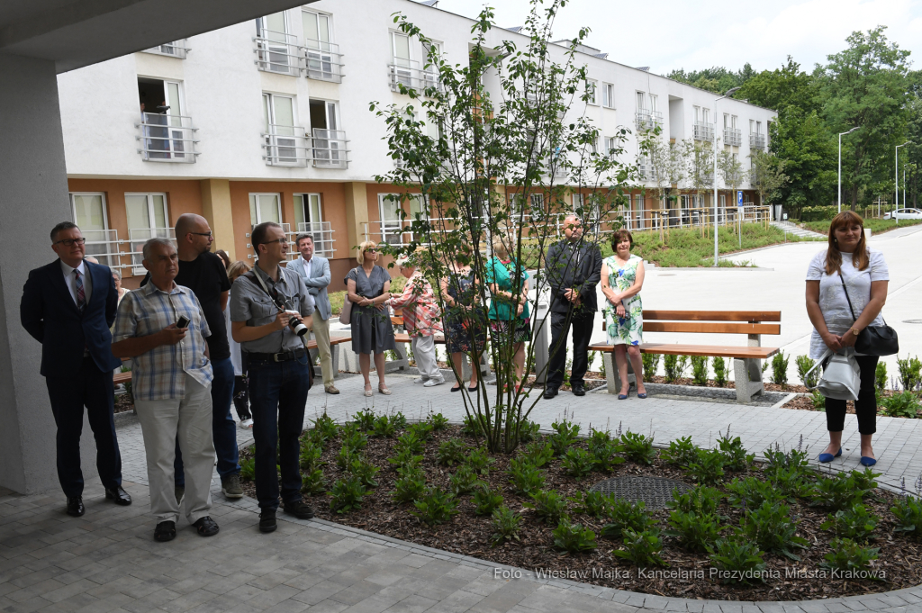 dsc_914807.jpg-Otwarcie Pawilonu nr 5 w Miejskim Centrum Opieki dla Osób Starszych  Autor: W. Majka